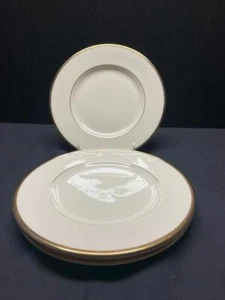 Set of 4 Royal Doulton England ROMANCE COLLECTION ~ HEATHER ~ SALAD PLATES - Picture 1 of 8