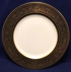Mikasa Mount Holyoke Salad Plate Narumi Gold Flowers & Scrolls on Black Band - Picture 1 of 4