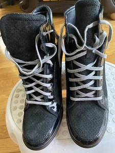 Tsubo Women's Dess Porter Black Leather Suede Wedge Ankle Sneaker Boots Size 10 - Picture 1 of 5
