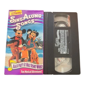 Mickey's Minnie Mouse Fun Songs Beach Party at Walt Disney World VHS Tape - Bild 1 von 2