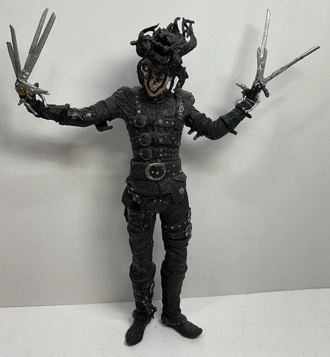 マクファーレン エドワード シザーハンズ 18インチフィギュア