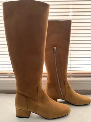 Zapatos YSL Saint Laurent Marrón Gamuza Bota Tacón Bloque, Nuevos, EE. UU. Talla 4, EU 34 Foto 1 de 4