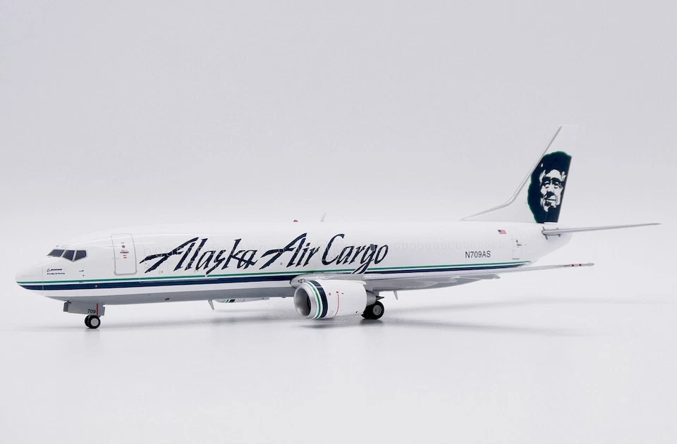 Alaska Air Cargo / Boeing 737-400 (SF) / N709AS / XX20398 / 1:200 Foto 1 de 4