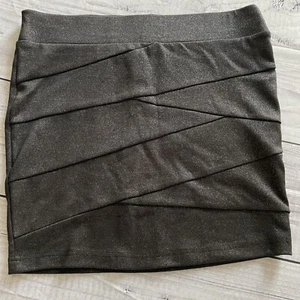 Daytrip Mini Skirt, Medium, Gray, Black, Polyester Blend, Short - Foto 1 di 6