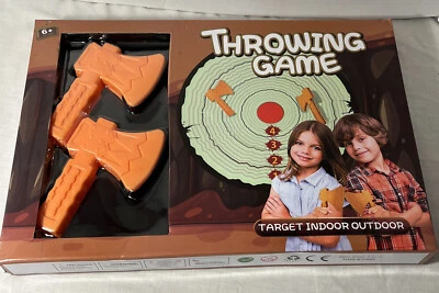 Axe Toss Throwing Set Game. Sports Tomahawk Axe throwing game Foto 1 de 3