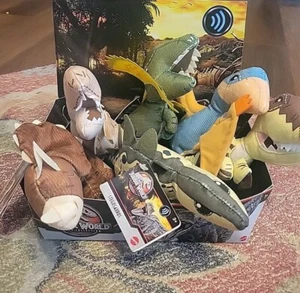 Jurassic World Legacy Collection Crafty Creatures Set Of 6 Plush With Sound New - Picture 1 of 16