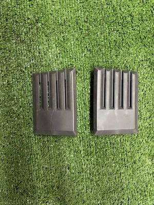 Juego de cubiertas de pilar OEM 80-86 Nissan Datsun 720 LH+RH B acabado de molduras Foto 1 de 2