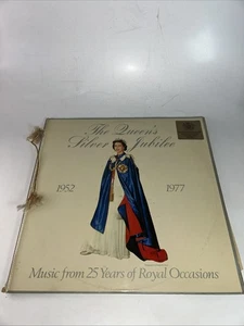 The Band Of H.M. Welsh Guards(2x12" Vinyl LP Gatefold)Queen's Silver Ju-VG+/Ex - Picture 1 of 7