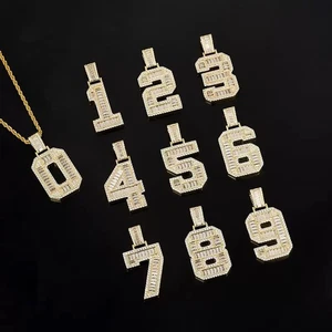 Colgante Moissanita Color D Corte Baguette Número 0-9 Plata de Ley 925 Prueba de Pase - Imagen 1 de 25