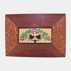 Motawi Tileworks Hand Made Art Pottery Lovebirds Oak Framed Ceramic Tile - Picture 1 of 6