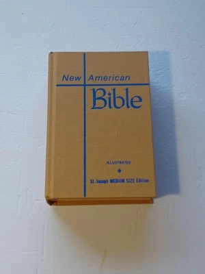 Vintage 1986 New American Holy Bible Illustrated St. Joseph Medium Size Edition Foto 1 de 4