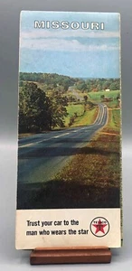 "Hoja de ruta Texaco Missouri 1965 ""Confía en tu coche al hombre que usa la estrella" - Imagen 1 de 2