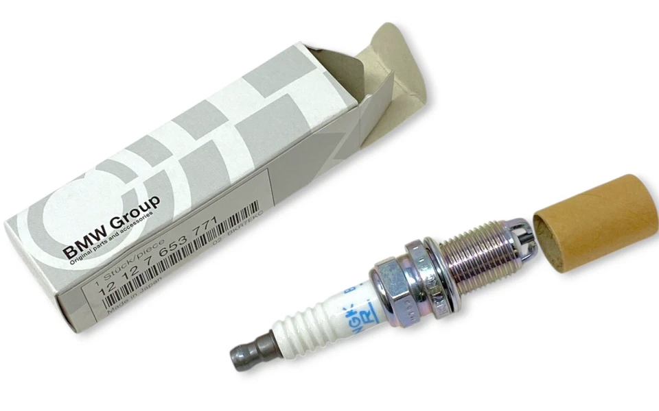 Bujía BMW 12127653771 NGK BKR7EKC se adapta a modelos 1998-2006, original OEM Foto 1 de 4