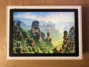 Microsoft Surface Pro 5 - Core i5 - 128gb SSD - 4gb RAM - Picture 1 of 3