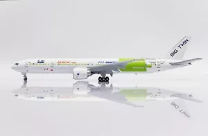 Modelo diecast JC Wings 1:400 Kalitta Air Boeing B777-300ERF “Flaps Down” N778CK - Imagen 1 de 3