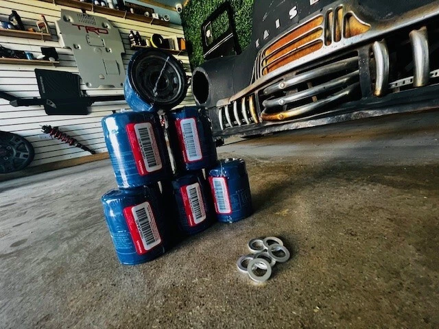 (6) NEW GENUINE HONDA 15400-PLM-A02 OIL FILTERS W/ DRAIN PLUG GASKET genuine oem - Image 1 of 4