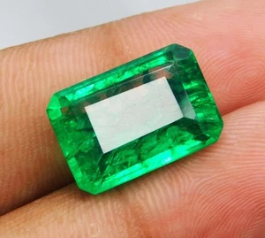 Esmeralda verde colombiana natural de 10,80 quilates - Piedra preciosa suelta corte esmeralda certificada - Imagen 1 de 10