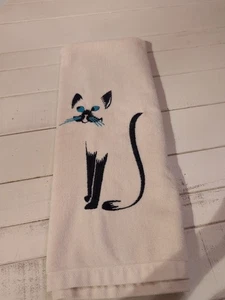 Vintage Embroidery Fieldcrest Bath Towel With Siamese Blue Eyed Cat - Picture 1 of 9