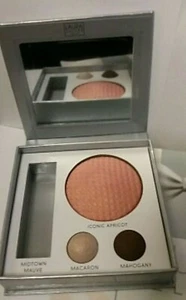 Paleta de Belleza 100% LAURA GELLER ICONIC - Sombra de Ojos, Colorete Precio Reducido - Imagen 1 de 3
