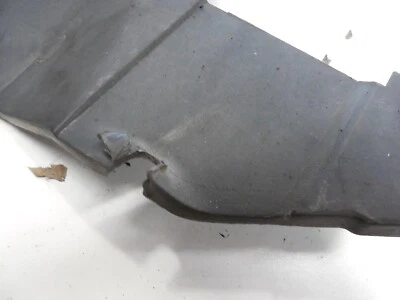 Forro de arco de rueda delantera derecha mercedes-benz clase c w203 cupé a2038841822 Foto 1 de 4