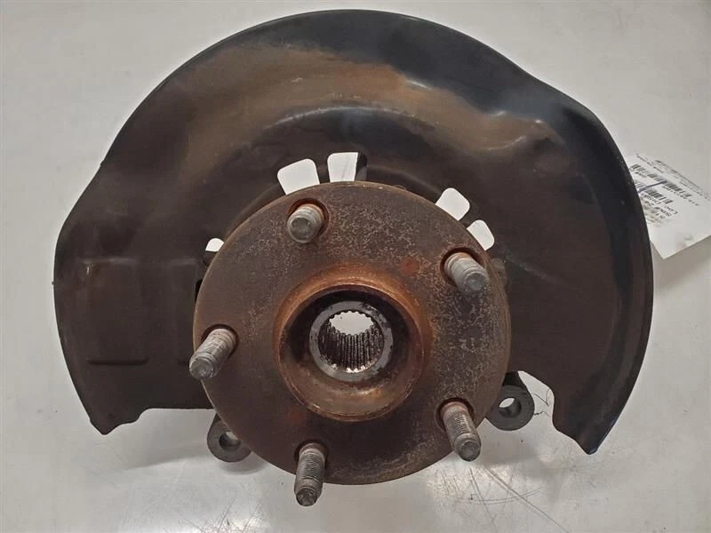 2001-2005 Toyota Rav4 Front Right Passenger Spindle Knuckle Assembly W/ Abs Oem - Image 1 of 4