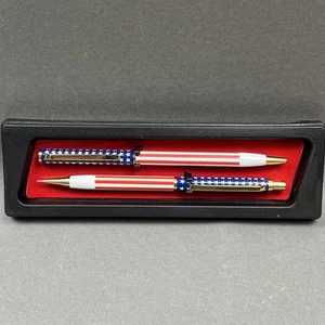 Set penna a sfera vintage bandiera americana con bordo oro e matite meccaniche - Foto 1 di 15