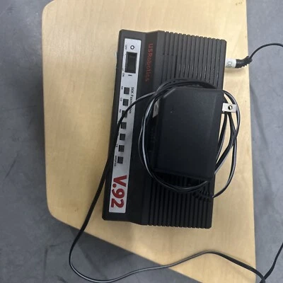 US ROBOTICS 56k V.92 Fax Modem USR5686E w/ Power Supply  3S04550#3 - Image 1 of 4