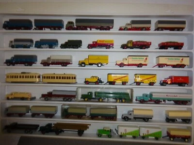 Wiking: Confezione Di 26 Camion Veterani E Un Rimorchio (3) - Immagine 1 di 4