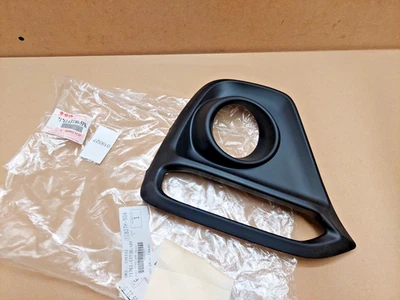 Parrilla antiniebla delantera izquierda Suzuki SX4 S-Cross 2022-en 7176163T005PK genuina nueva Foto 1 de 4