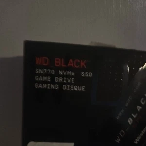 WD_BLACK 250GB SN770 NVMe Internal SSD, Gaming - WDS250G3X0E-00B3N0 - Picture 1 of 2