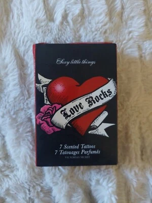Victoria's Secret Sexy Little Things LOVE ROCKS Tatuajes Perfumados Nuevos Foto 1 de 2