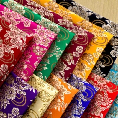 Kunstseide Satin Stoff Handwerk Brokat Damast Bestickt Blumen Retro 75 100cm - Bild 1 von 4