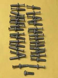 Lot Of 30 - POWERS ZAMAC HAMMER SCREW - 1/4" X 1” DRILL 1/4 ** - (ZAS 100 ) - Picture 1 of 4