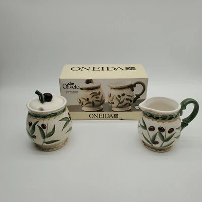 Juego de azúcar y crema cubierta Oneida Oliveto Foto 1 de 4