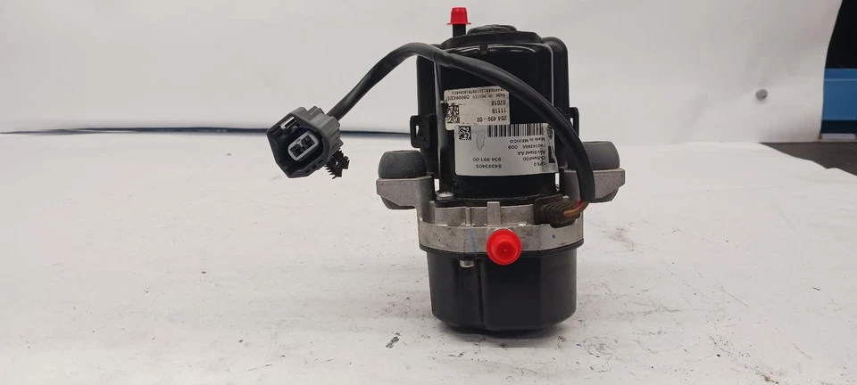 Bomba de vacío Chevrolet Traverse '18-'20 3,6 L OEM 93 K millas  Foto 1 de 4