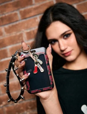 Nuevo Portatarjetas de Identificación ASTRO BOY CORREA DE METAL Insignia Oficina Llavero ENCANTO Héroe Foto 1 de 4