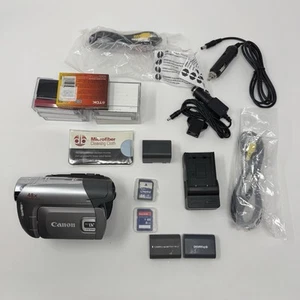 Canon ZR950 MiniDV Camcorder Lot w/ Bag, Cords, Batteries (Tested, Working) - Picture 1 of 12