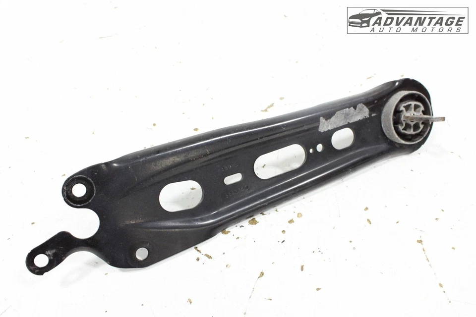 Chevrolet Equinox 2018-2024 tracción delantera parte trasera izquierda brazo de control de arrastre superior OEM Foto 1 de 4