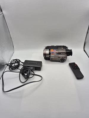 Sony Handycam CCD-TR516 Hi-8 Camcorder Video8 w/Battery/Charger/Remote Tested - Image 1 of 4