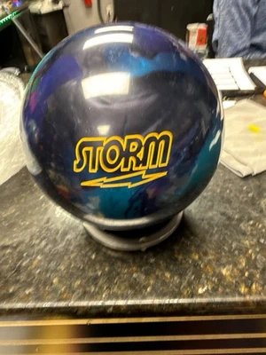 Storm AstroPhysiX II - 14 lb - Modelo en el extranjero (¡Nuevo, sin perforar!) Foto 1 de 4