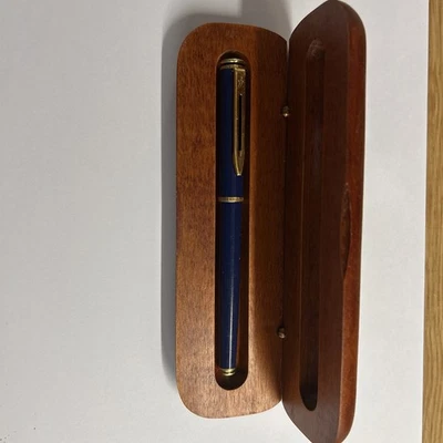 WATERMAN MAESTRO BLUE/GOLD FOUNTAIN PEN MADE IN FRANCE - Image 1 of 4