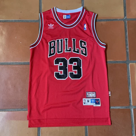 Adidas NBA Hardwood Classics M #33 Scotty Pippen Chicago Bulls Basketball Jersey Cover