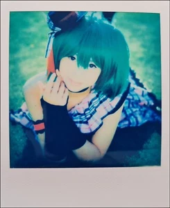 NOBUYOSHI ARAKI * Cosplay*POLAROID ORIGINAL VOM KÜNSTLER SIGNIERT & ZERTIFIZIERT - Picture 1 of 6