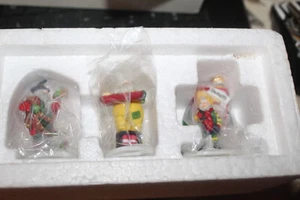 Baker Elves Department 56 Heritage Village Collection Accessory Set of 3 5603-0 - Picture 1 of 4