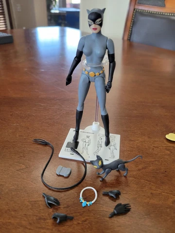 DC Collectibles CATWOMAN Batman the Animated Series #04 Cover