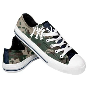 Men's Foco NY Yankee Digital Camo Low Top Sneakers No wear Sz 7 Women's 8.5 - Picture 1 of 11
