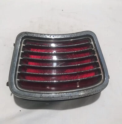 1966 Pontiac LeMans Tail Light Assembly RH Housings Bezel Lens Taillight Foto 1 de 4