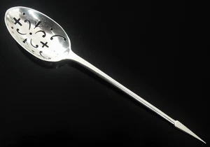 English Provincial Mote Spoon, Sterling Silver, Exeter or Plymouth? c.1690 - Picture 1 of 12
