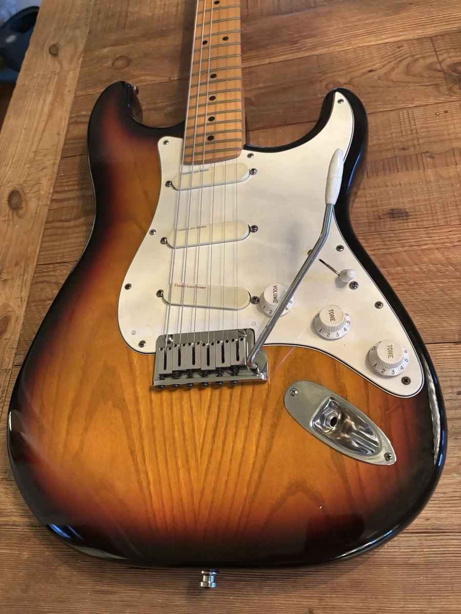 Fender USA Strat Plus 1988年製 フェンダー 1988 Fender Strat Plus Sunburst Solid Body Electric Guitar Used