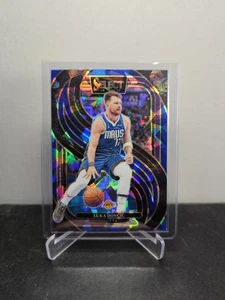 LUKA DONCIC 2024-25 Panini Select 🏀 BLUE ICE PRIZM Premier #141 LA LAKERS - Bild 1 von 2